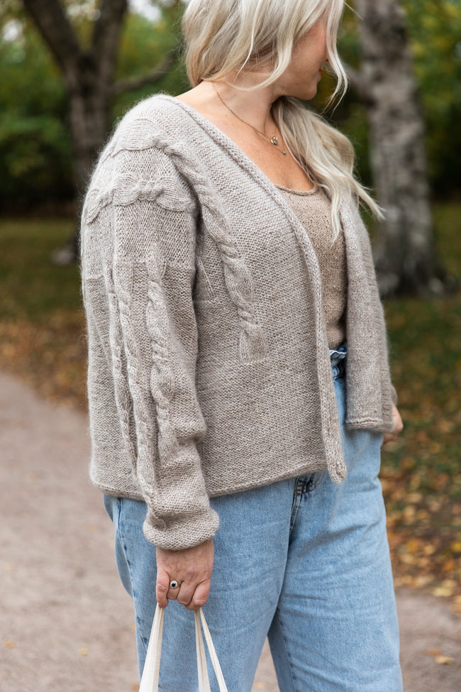 Everyday Knits: Easy Wardrobe Essentials