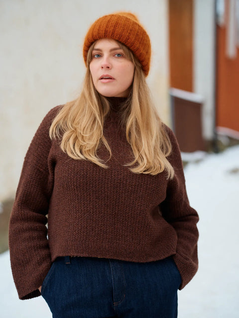 Laine Magazine - Issue 31 "Lingering" - Winter 2026 (PRE-ORDER - RELEASE DATE: 12TH NOVEMBER 2026)