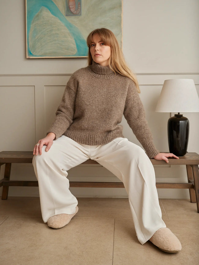 Laine Magazine - Issue 31 "Lingering" - Winter 2026 (PRE-ORDER - RELEASE DATE: 12TH NOVEMBER 2026)