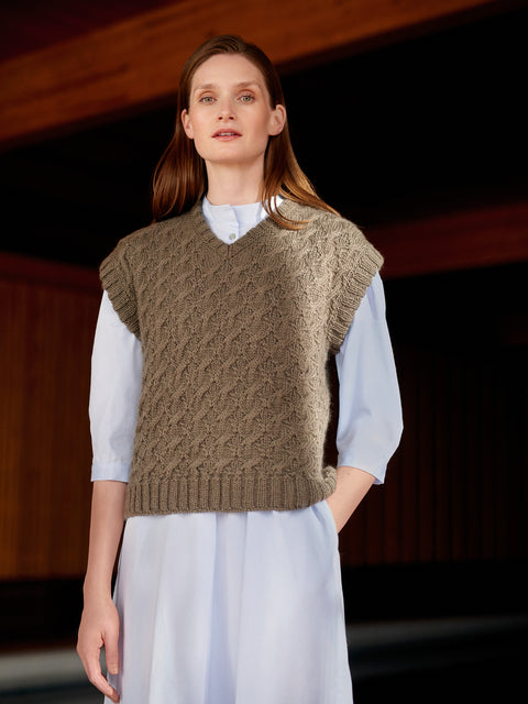 Entwined: Cables, Lace and Knitted Textures (PRE-ORDER - RELEASE DATE: 30TH MAY 2025