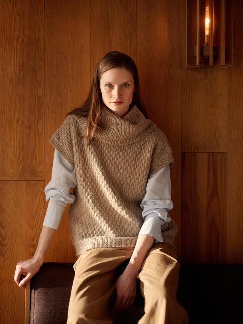 Entwined: Cables, Lace and Knitted Textures (PRE-ORDER - RELEASE DATE: 30TH MAY 2025