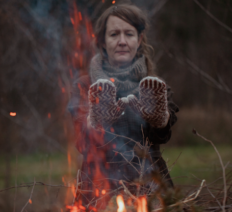 The Island and the Forest: A Knitted Correspondence